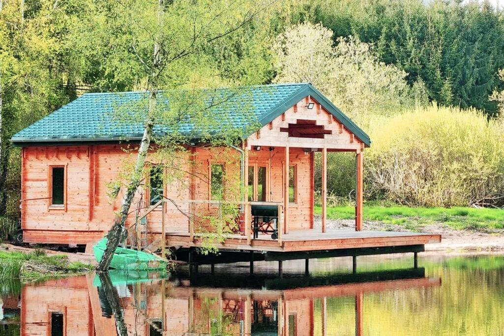 Pilotis Sur Etang, Au De Chaumecon Saint-Martin-du-Puy (Nievre)